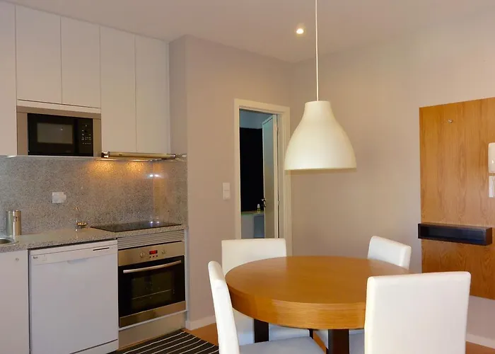 Julio Dinis Flat, By Flat In Porto